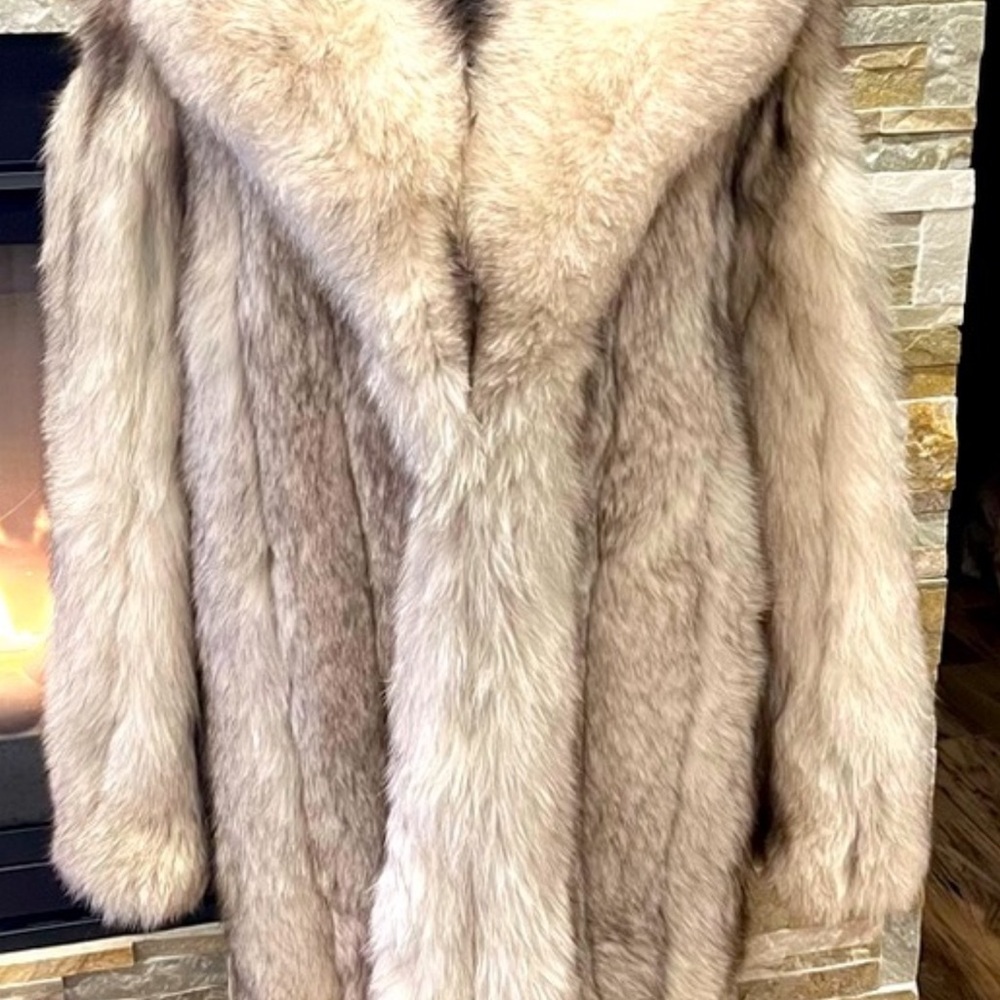 Crest Furcrest Fine Furs Coat in Cream and Gray